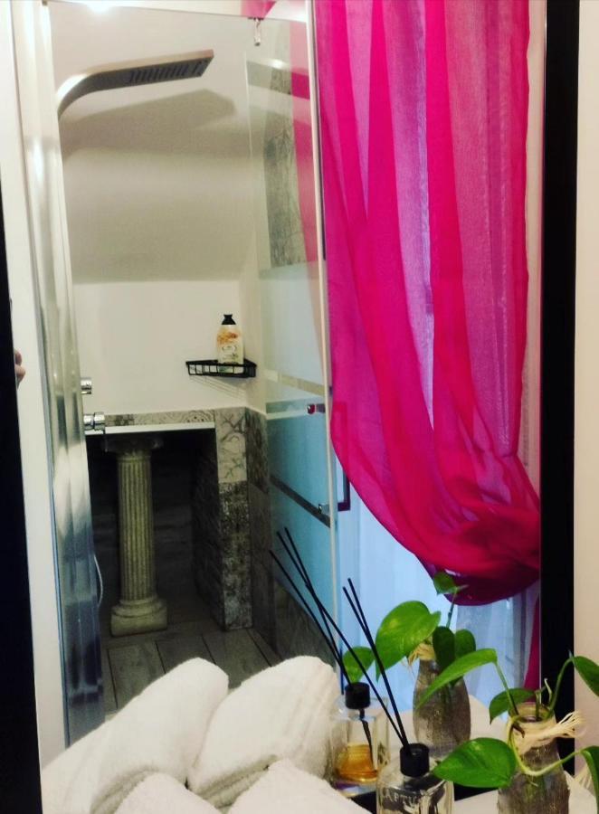 Prima Stella Tourist Rooms Minturno Exteriör bild